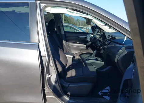 2019 Nissan Rogue S z USA, uszkodzony, nr VIN JN8AT2MT5KW504236